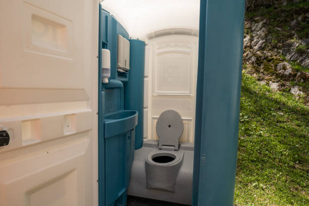 Best Affordable porta potty rental  in Garden City South, NY