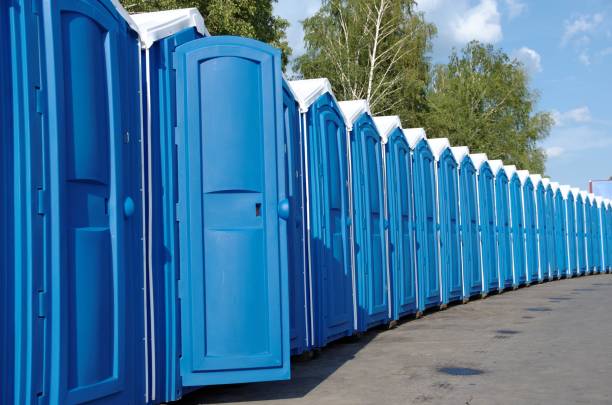 Best Portable restroom trailer rental  in Garden City South, NY
